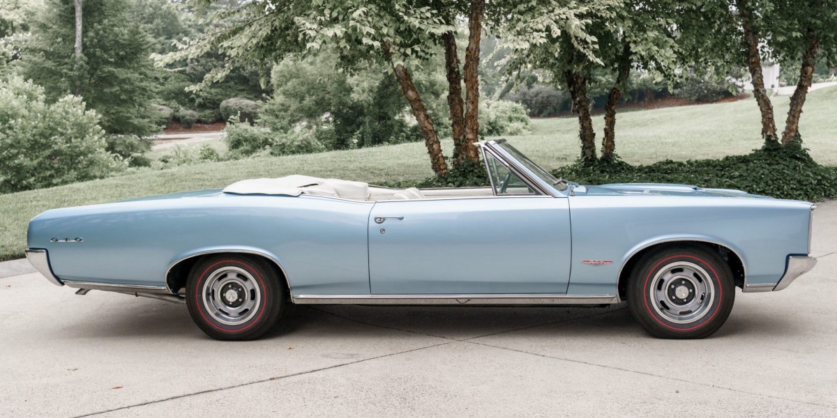 1966款Pontiac GTO Convertible 4-Speed，价格为57000美元