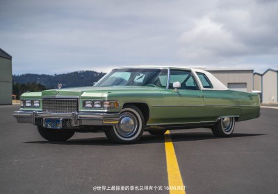 1975款Cadillac Coupe de Ville，价格为15000美元